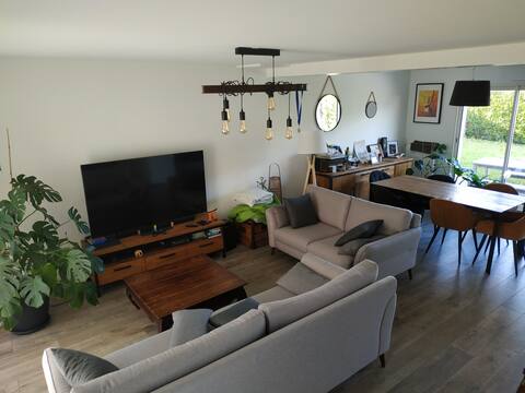 3 bedroom house with hot tub