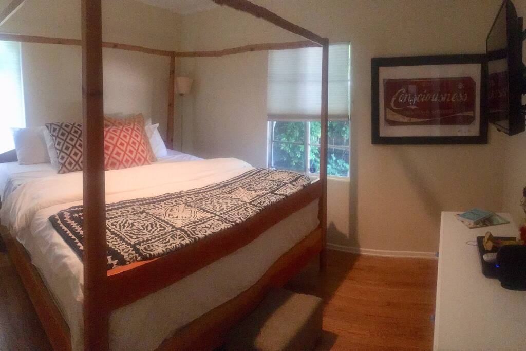 Huge 4 Poster King Bed