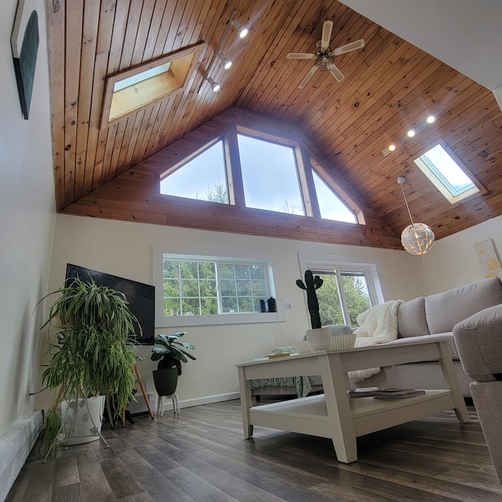 The Mountain View Estate - Livingston Manor, NY