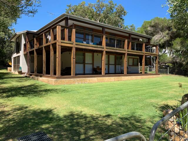 Eagle Bay Home Very close to beach suit 2 Family gallery image 3