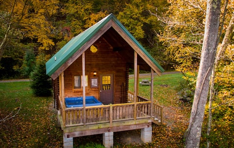 Log Cottage 423 w/Hot Tub