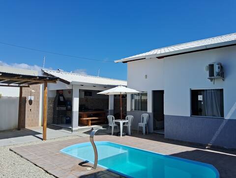 Nice House with Pool less than 50m from the beach