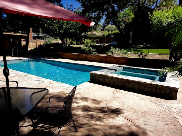 Paradise Cottage - Los Angeles, CA