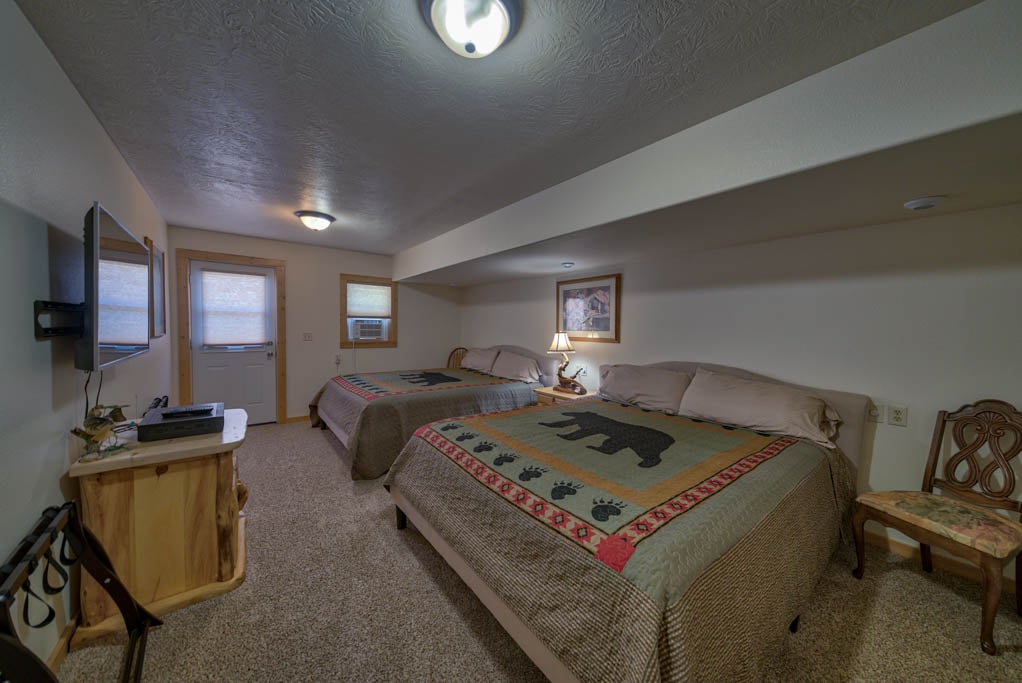 Bedroom 9 - two king beds with Private outside access