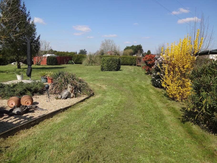Large enclosed back garden