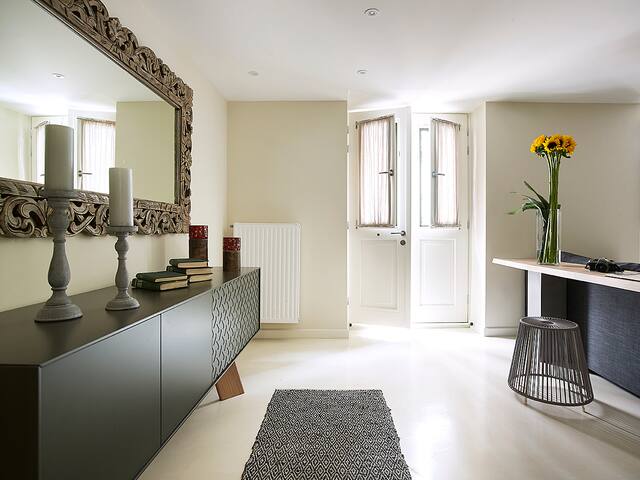 Thiseio 1915 – Erato modern street apartment gallery image 3