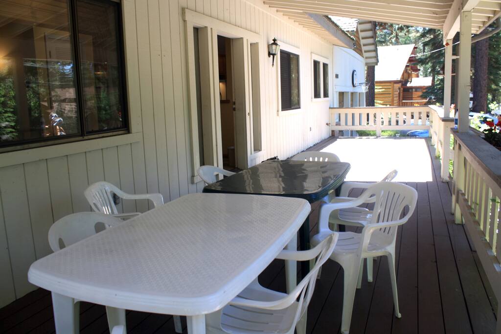 Outdoor front patio with tables for eating and relaxing