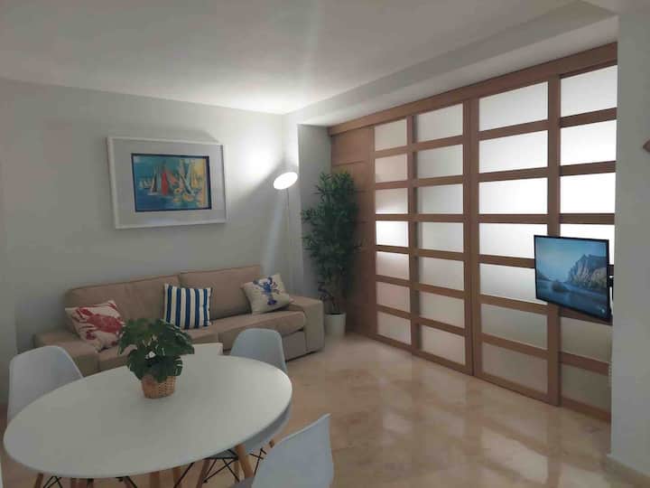 Precioso Apartamento Céntrico En Urb. Con Piscina - Ojén