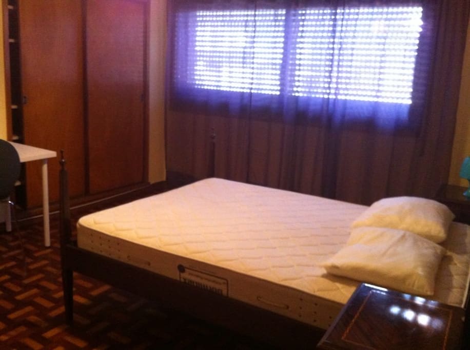 Room 1 double bed