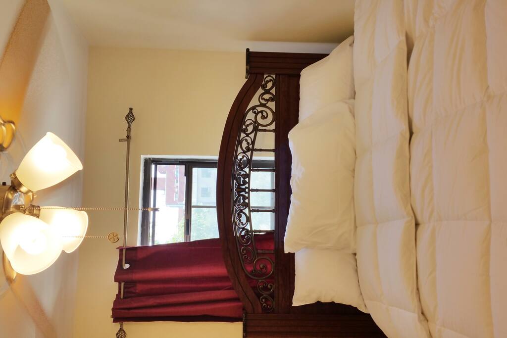 First Bedroom Queen size1
