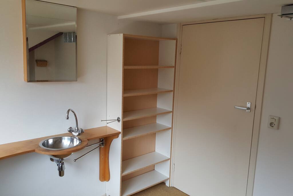 Eigen wastafel