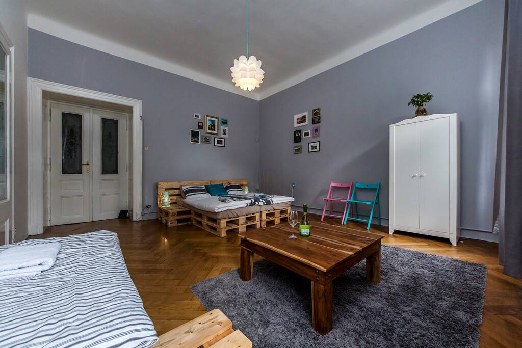 Bedroom no. 1 with 3 separable beds.