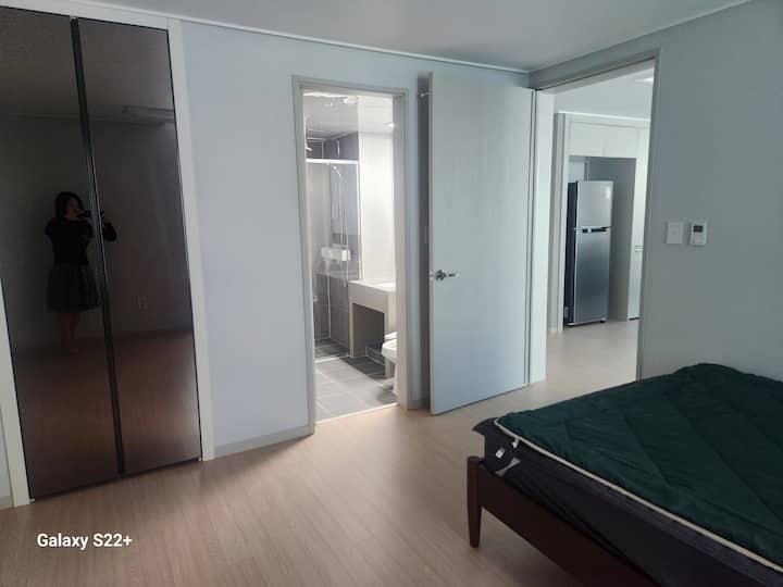 غرفة النوم 1