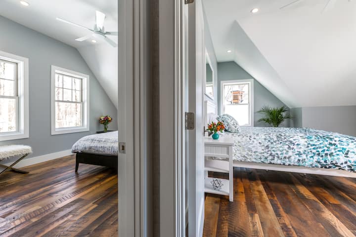 Მეორე დონის ორადგილიანი საძინებლები 