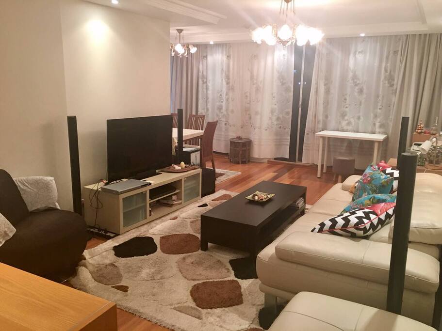 Open plan living, put your feet up and catch up on your favourite shows