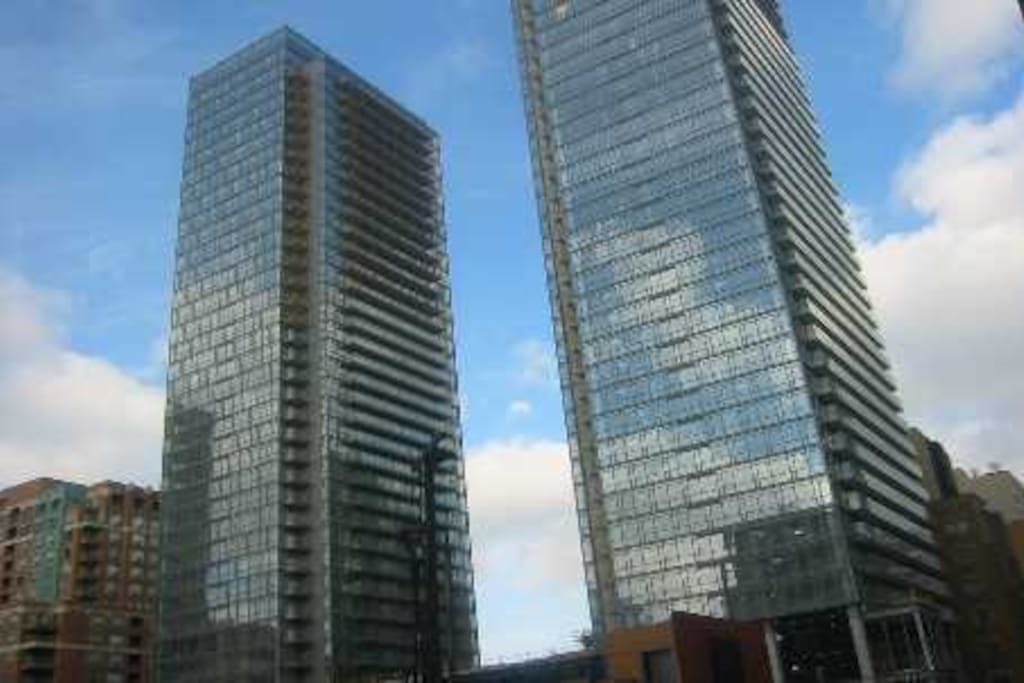 Luxury Highrise Downtown Toronto