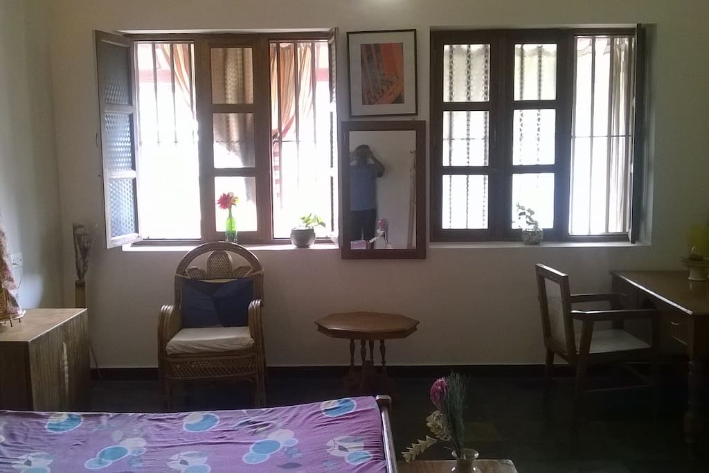 Windows with good light and sea breeze