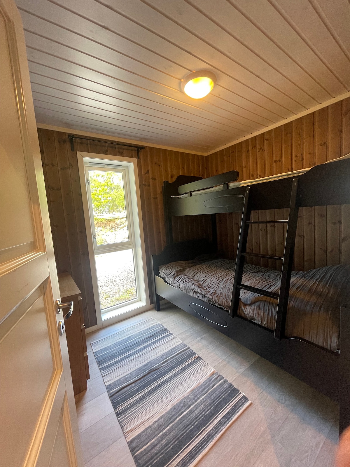 2. soverom m familiekøye