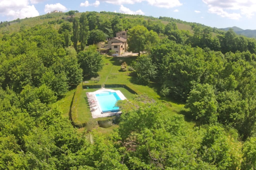Ca di Bracco house and pool