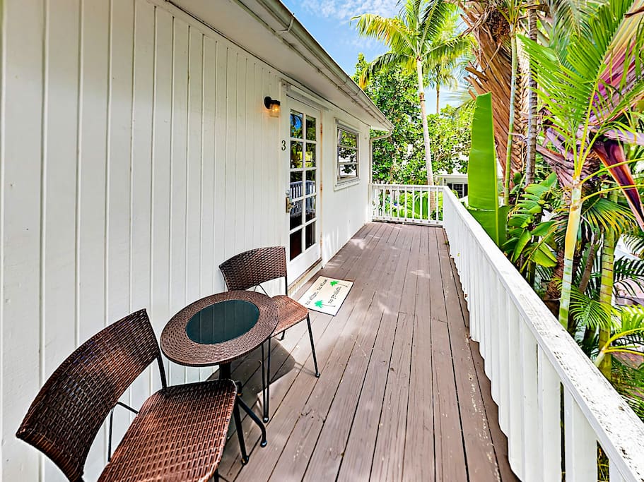 Relax on the thoroughly Floridian shaded porch at the 2-person bistro table.