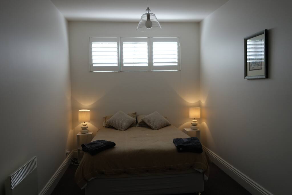 Queen bed