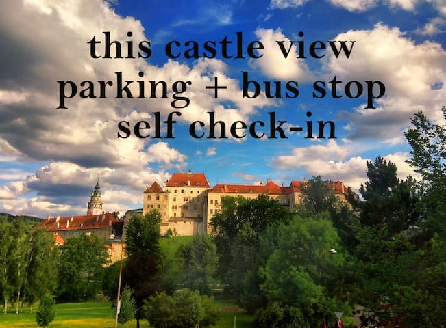 Exclusive castle view flat