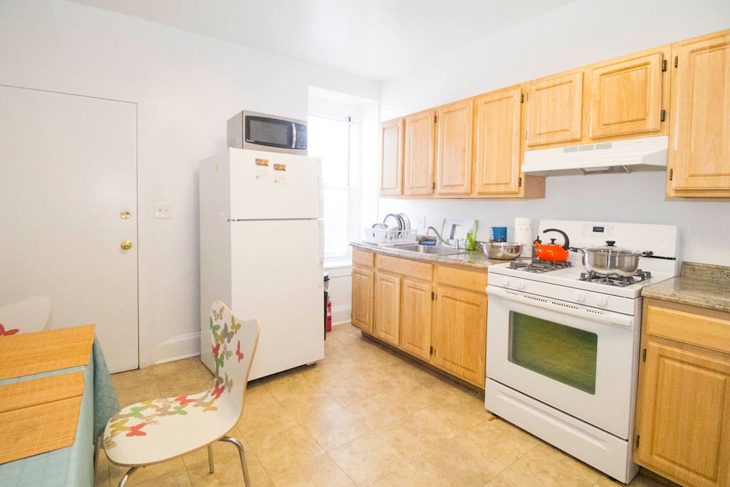 Fully equipped shared kitchen