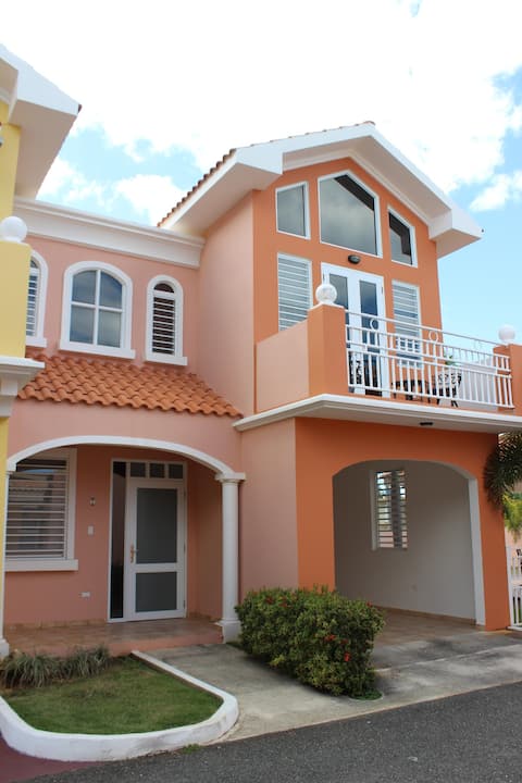 Modern home in Aguadilla,w/16K Generator/Water res