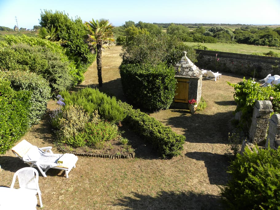 Le jardin vu de la chambre 1