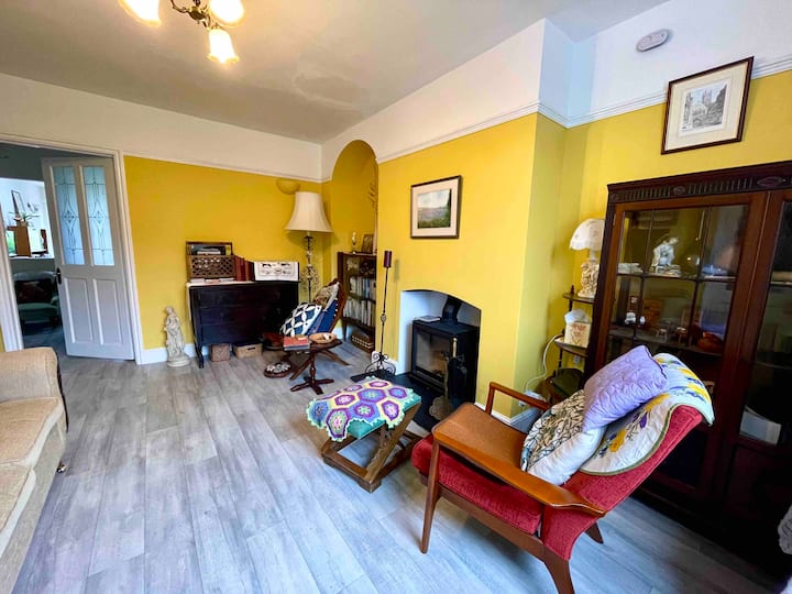Quiet Escape Cottage Room Near Town | Sunrise View - Cheltenham