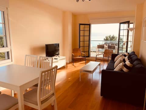 Top Airbnb: Spectacular terrace overlooking the Mar de Finisterre en Fisterra