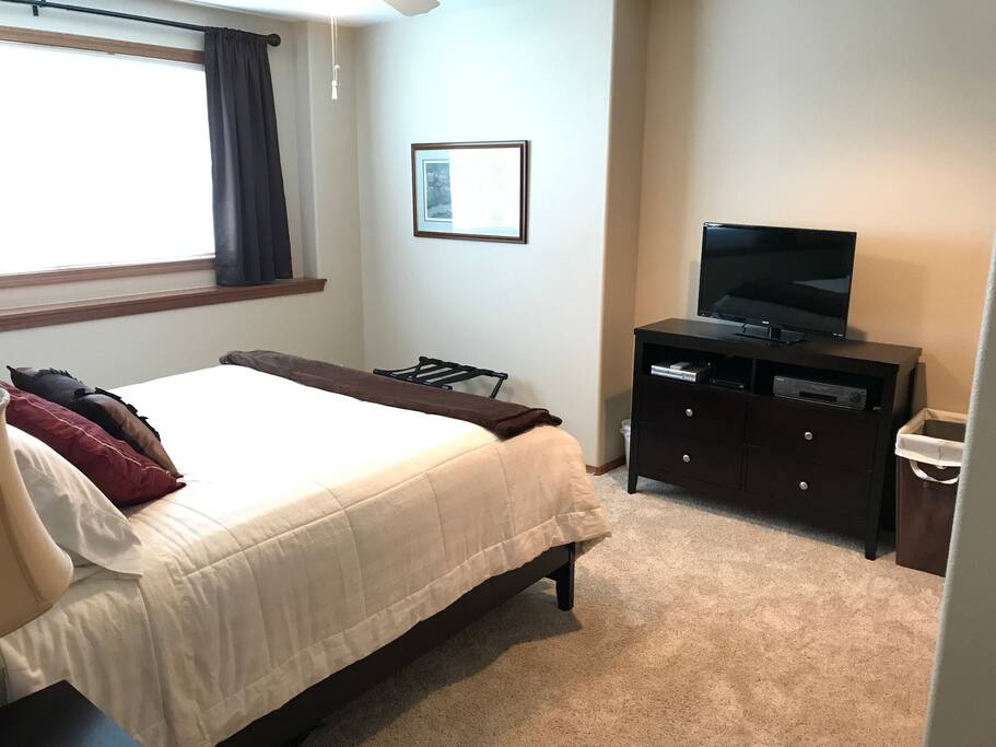 32 inch TV with Netflix and Directv