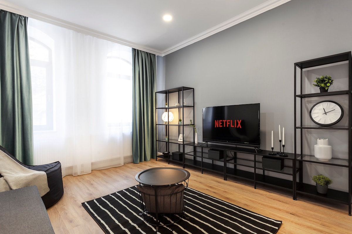 Top Airbnb: Martin Boutique Hotel Two-Bedroom Apartment in Plauen