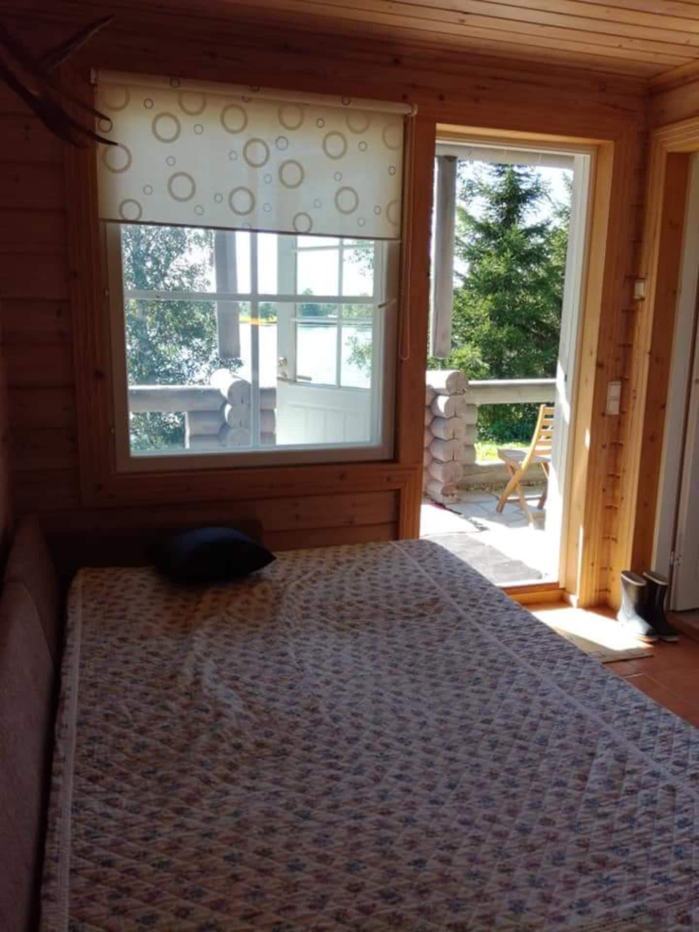 Cozy  Cottage Near The Small Lake And Nature 4