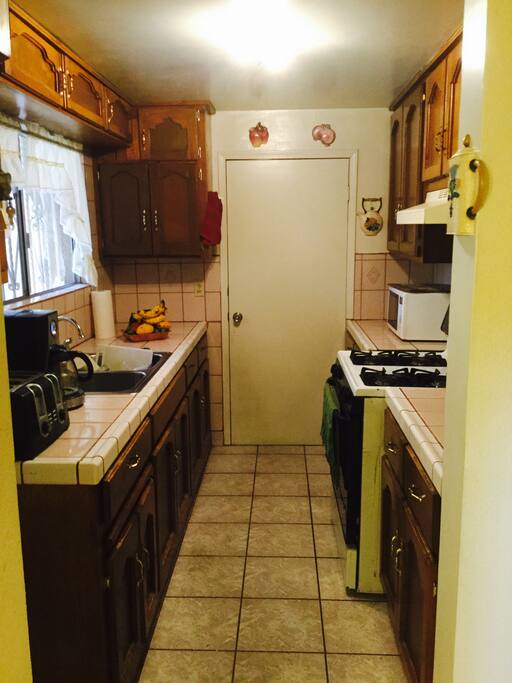 Complete Kitchen