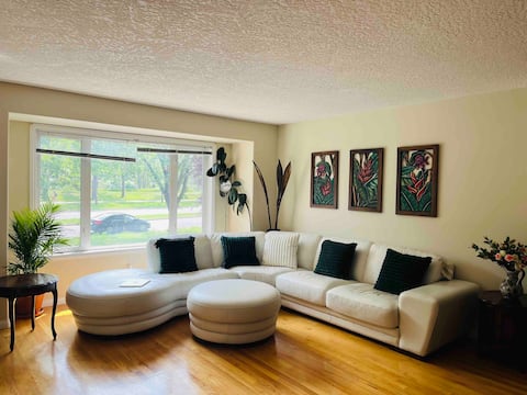 Successful Airbnb property: Cozy house-3 Bedrm-downtown-Aircon-2 free parking in Hillhurst