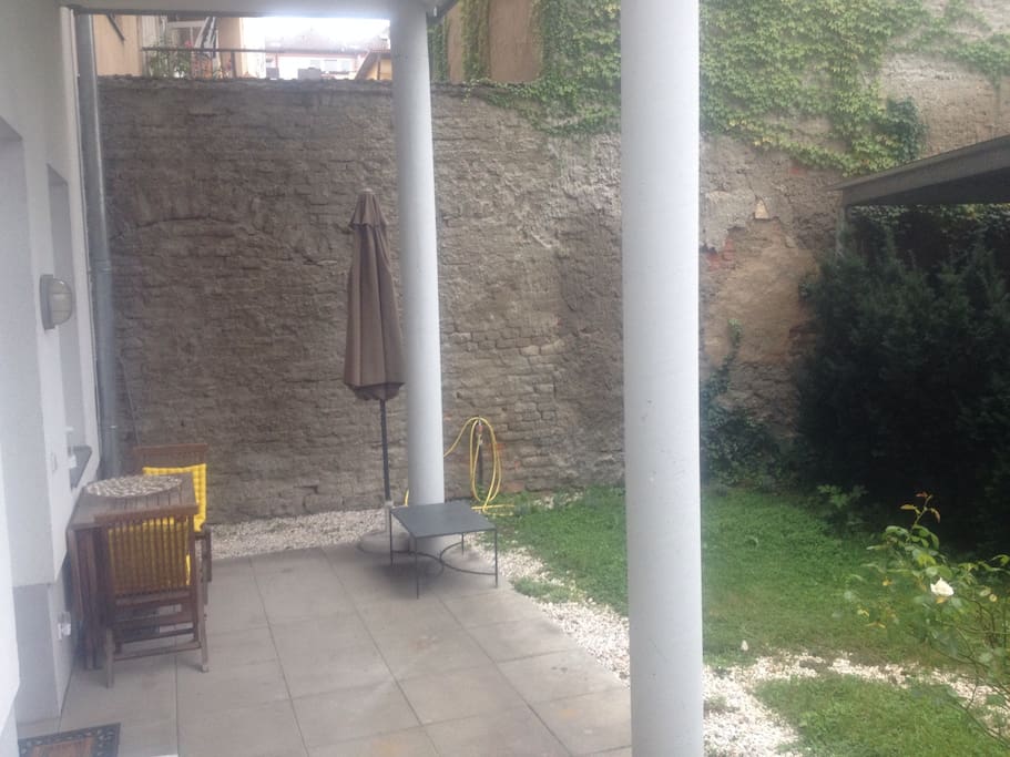 Blick in den kleinen Garten