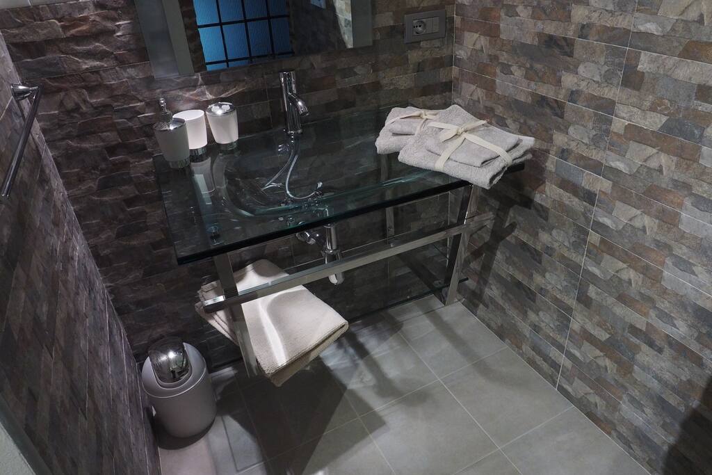 Bathroom "Room De Luxe"