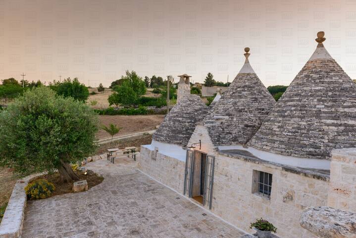 Panoramic Trulli Pozzo Fornello. Pets allowed gallery image 4