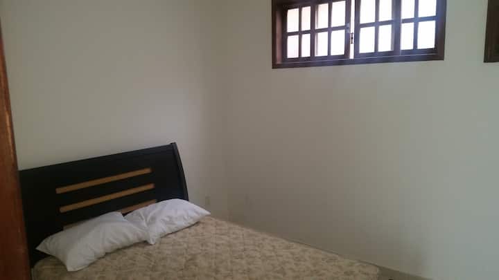 Dhoma e gjumit 1, krevat dopio. Kati i parë