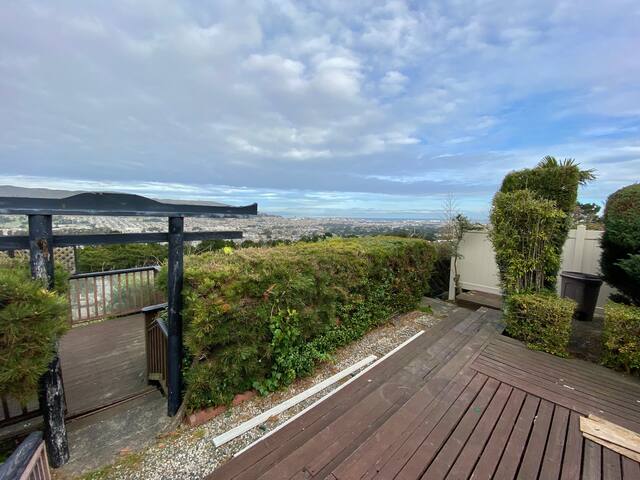 New renovation 7bd/3ba whole house -Deck Views! gallery image 5