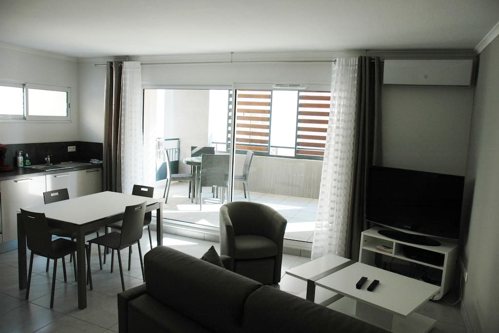 Salon avec terrasse de 15 m²