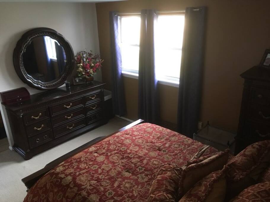 Guest bedroom