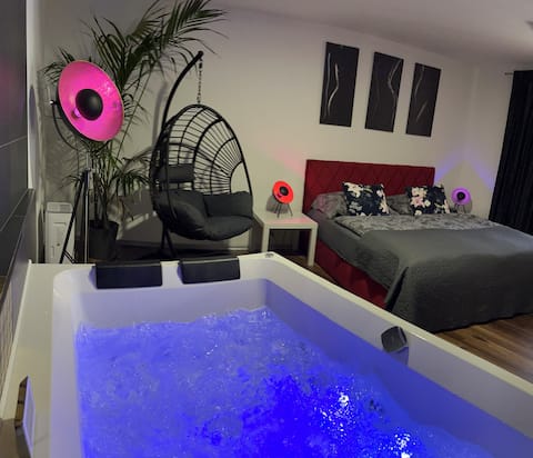 FiftyShades Apartmán s vířivkou