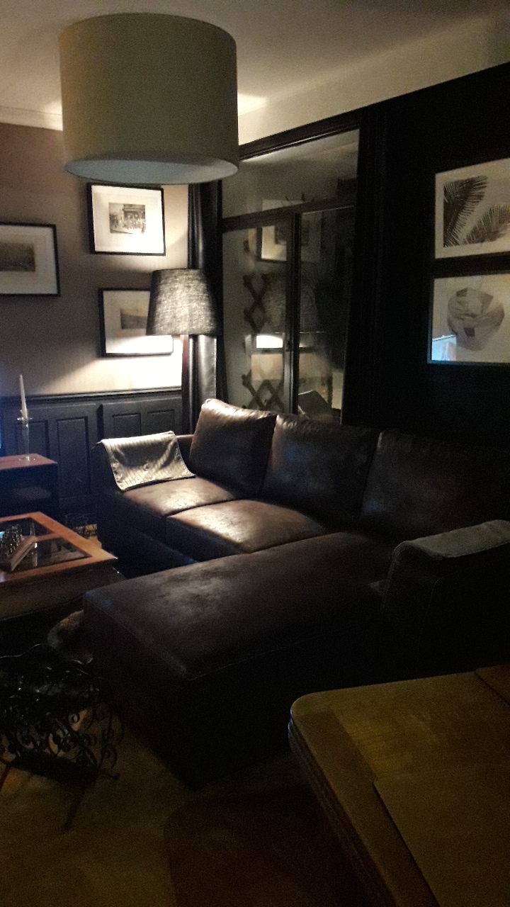 Popular Airbnb listing: Family spirit in Montluçon