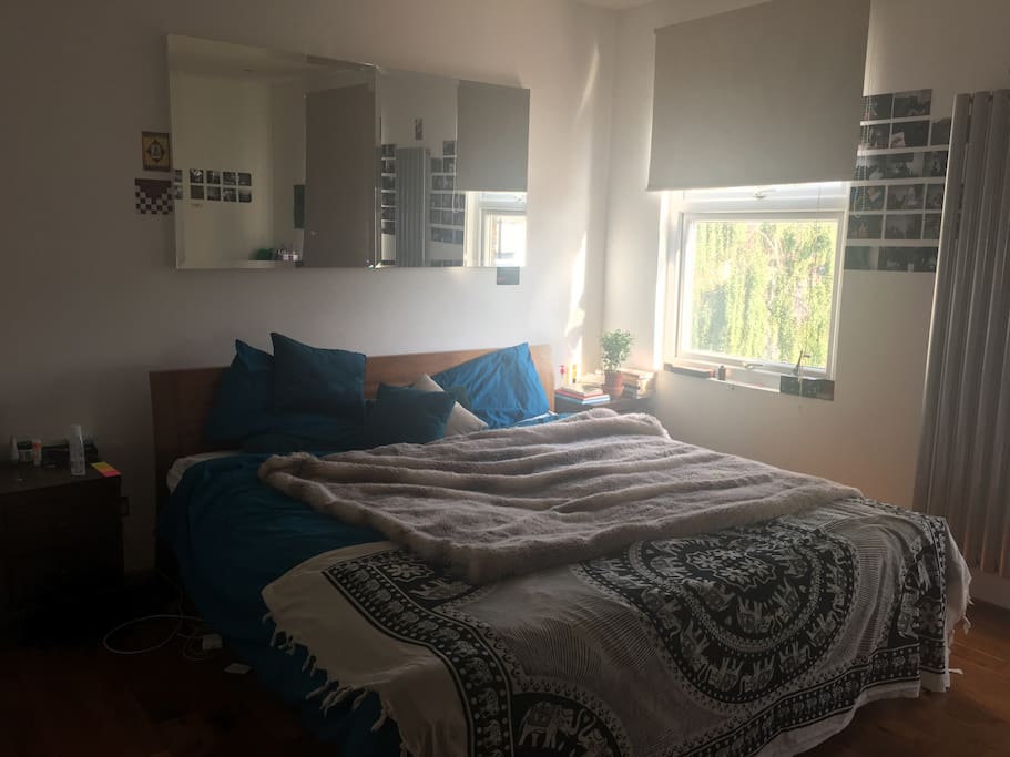 Kingsize Bed
