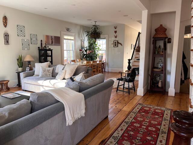 Beautiful & Sunny Home in the heart of Cambridge gallery image 3