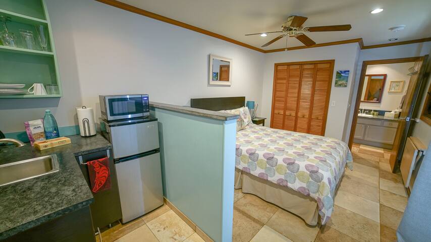 Poipu Studio