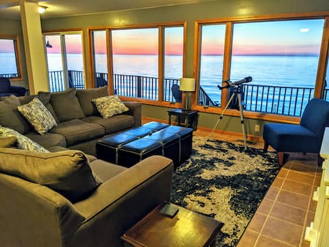 LAKE HURON Amazing Views!