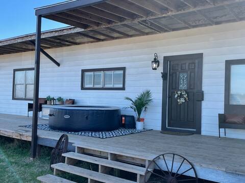 Peaceful & secluded 3 bed. On 24 acres.